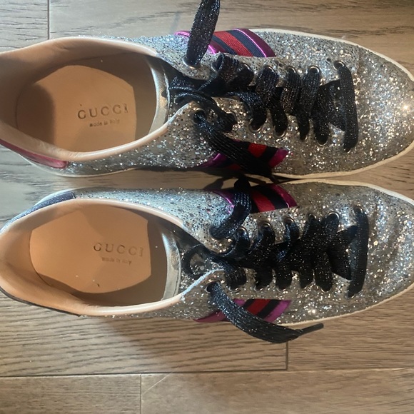gucci sequin shoes